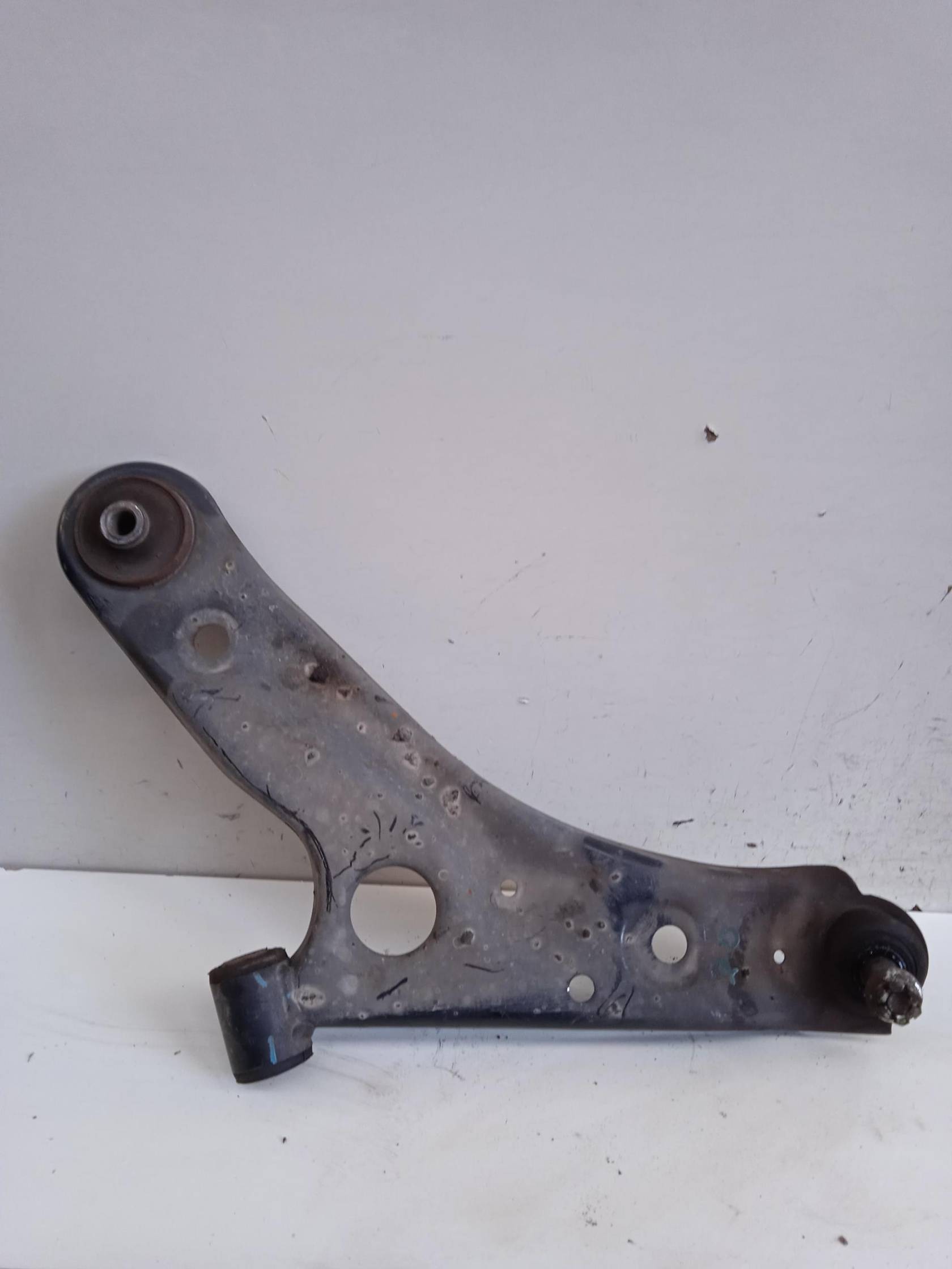 Braccio oscillante sosp. ant. sx.